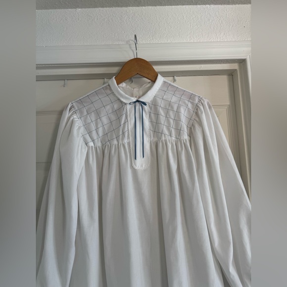 American Girl Long White Nightgown, Blue Bow Ribbon, Trim Detail, Size Large - Picture 11 of 13